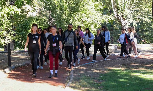 Efeler'de sağlıklı yaşam için sabah sporu