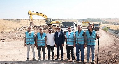 Eğil'de yol yapım çalışması