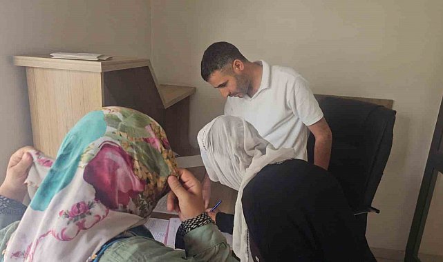 Elazığ'da zabıtadan dilenci denetimi: Bir saatte 600 lira topladılar