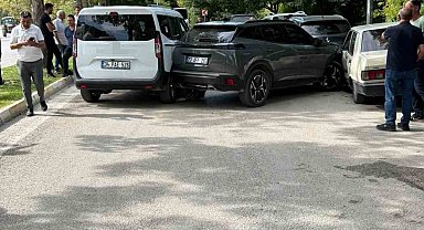 Elazığ'da zincirleme kaza: 8 yaralı