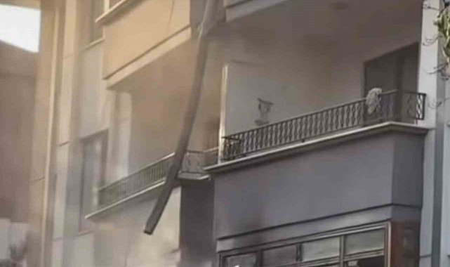 Elektrikli araç şarj istasyonunda çıkan yangın daireye sıçradı