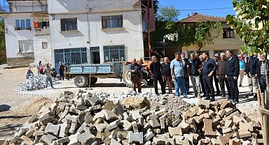 Emet Kaymakamı Başkapan, Eseler köyündeki çalışmaları inceledi