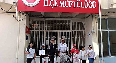 Emirdağ'da 'Camiler Arası Bilgi Yarışması'nda dereceye giren öğrenciler ödüllendirildi