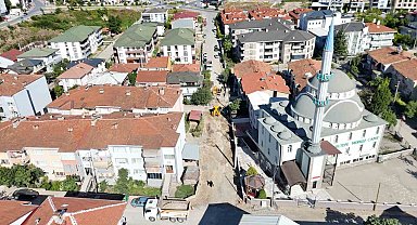 Erenler'in 15 sokağında asfalt çalışmalarına başlandı