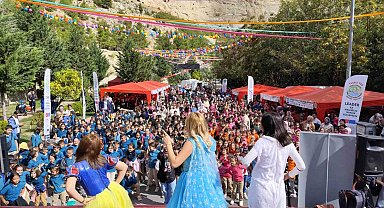 Ermenek Çocuk Şenliği'nden renkli görüntüler