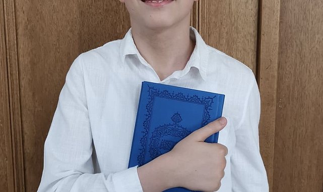 Ertuğrulgazi Camii ve Darulkurrası'nın ilk hafızı Hüseyin Yılmaz, Bilecik birincisi oldu
