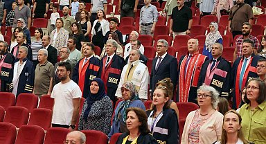 ERÜ'de lisansüstü mezuniyet sevinci yaşandı