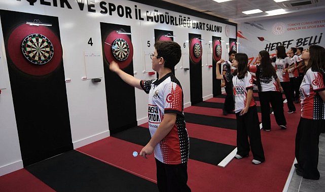 Erzincan'da 2026 Şehit Eren Bülbül Türkiye Dart Şampiyonası başladı