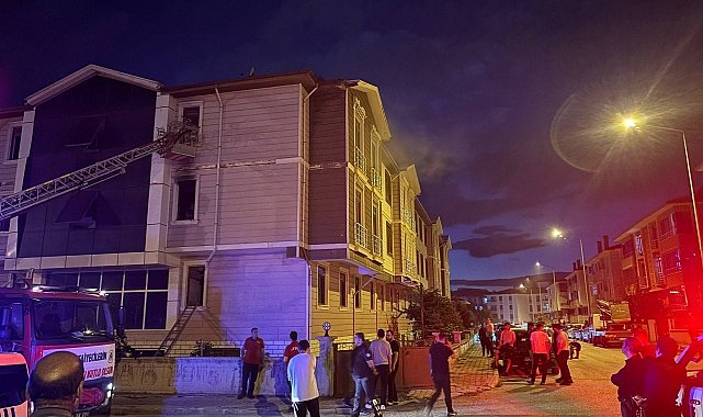 Erzincan'da apartman dairesinde yangın paniğe neden oldu