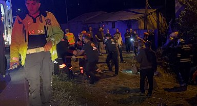 Erzincan'da otomobilin takla attığı kazada karı-koca yaralandı