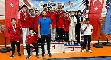 Erzincanlı karatecilerden Türkiye Yıldızlar Ligi'nde 13 madalya
