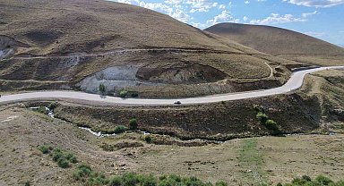 Erzurum'da bir gizemli yol daha: Araçlar vites boştayken yokuş yukarı gidiyor
