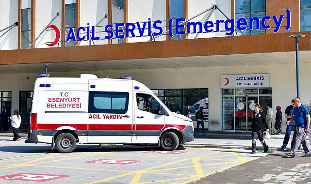 Esenyurt Belediyesi'nden vatandaşlara hasta nakil hizmeti