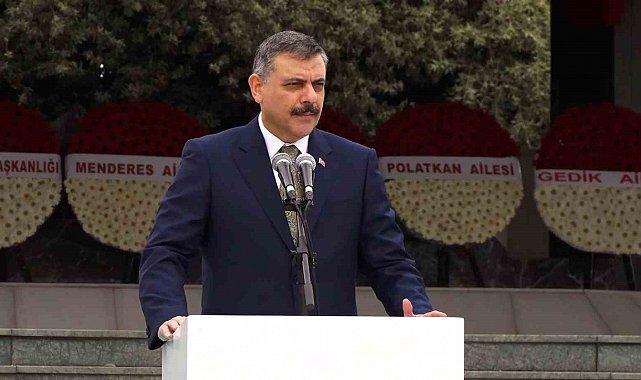 Eski İçişleri Bakanı İsmail Namık Gedik'in naaşı, Adnan Menderes Anıt Mezarı'nın bulunduğu alana nakledilecek