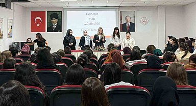 Eskişehir GSB yurtlarına yeni yerleşen öğrencilerle iletişim toplantısı düzenlendi