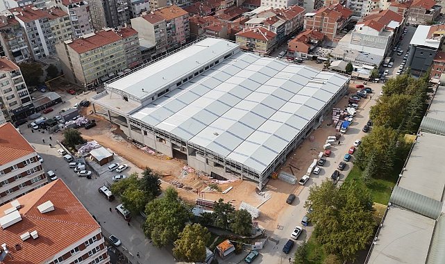 Eskişehir Kurtuluş Kapalı Pazar Yeri'nde fiziki gerçekleşme yüzde 75'e ulaştı