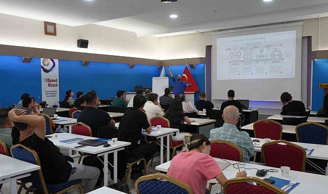 Eskişehir'de 'Yapay Zeka ile Veri Analizi Eğitimi' düzenlendi