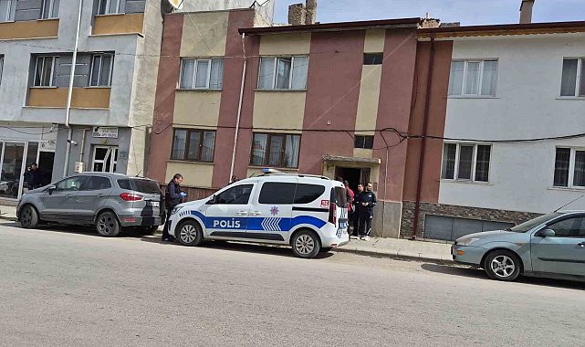 Eskişehir'de 52 yaşındaki adam merdivenin altında ölü bulundu