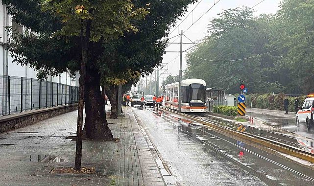 Eskişehir'de katener arızası tramvay ulaşımını aksattı