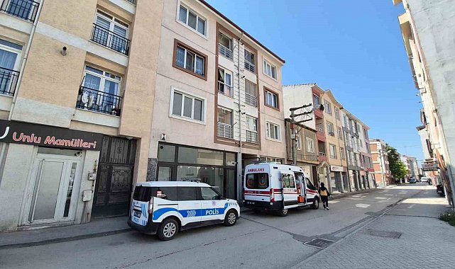 Eskişehir'de yataktan düşen 80 yaşındaki adam hayatını kaybetti