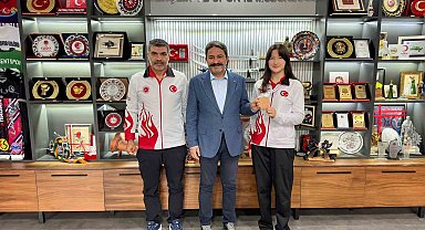 Eskişehir'i temsil eden kick boks sporcusu dünya üçüncüsü oldu