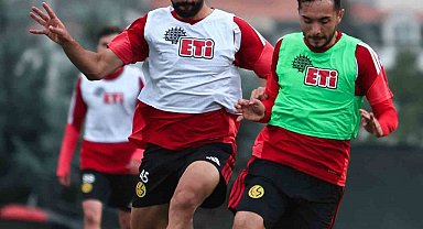 Eskişehirspor, Balıkesirspor maçı için hazırlanıyor