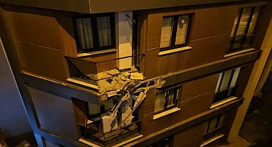 Eyüpsultan'da alkollü sürücü binaya çarptıktan sonra bahçeye uçtu: 2 yaralı
