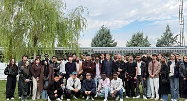 Farklı ülkelerden gelen yabancı uyruklu öğrencilere Bilecik'in tarihi ve kültürel değerleri tanıtıldı