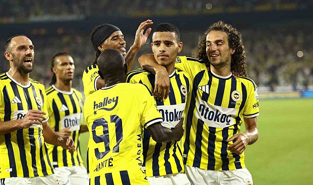 Fenerbahçe'de 4 futbolcu ilk kez derbi heyecanı yaşayacak