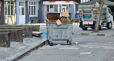 Fuarda satılan sucukların çöpteki görüntüsü herkesi huzursuz etti