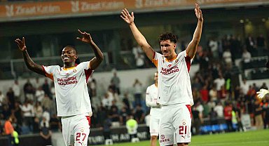 Galatasaray'da maç sonu üçlüsü Rafael Leao ve Deniz Gül'den