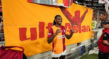 Galatasaray'da maç sonucu üçlüsü Rafael Leao'dan