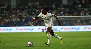 Galatasaray'da Rafael Leao ve Deniz Gül, ilk kez forma giydi