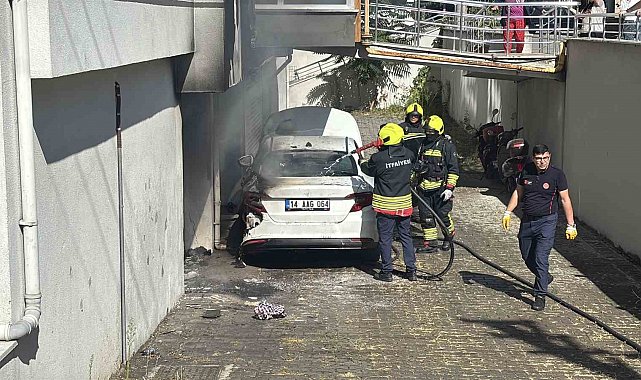 Garajda hava kompresörü yangın çıkarttı, otomobil ve apartman hasar aldı: 3 kişi dumandan etkilendi