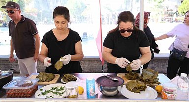 Gastronomi Çarşısı'nda 'En Güzel Sarma' yarışması