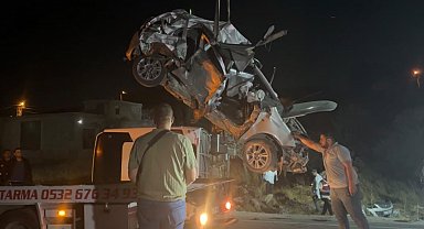 Gaziantep'te 7 kişinin hayatını kaybettiği kazada araçlar yoldan kaldırıldı