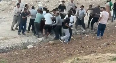 Gaziantep'te iki grup arasında taşlı sopalı meydan kavgası