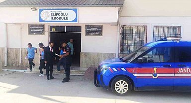 Gaziantep'te jandarmadan okul çevrelerinde yoğun güvenlik önlemleri