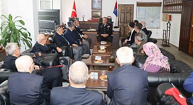 Gaziler Günü'nde kahraman gaziler jandarmada misafir edildi