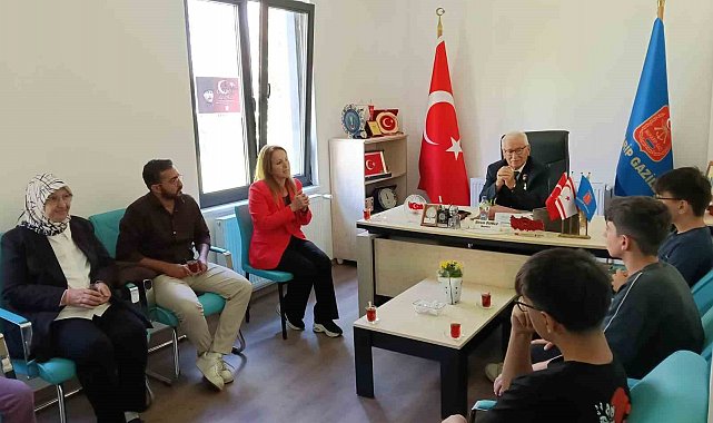 Gaziler Günü'nde miniklerden anlamlı ziyaret