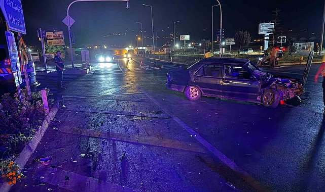Gazipaşa'da alkollü sürücü kaza yaptı: 2 yaralı
