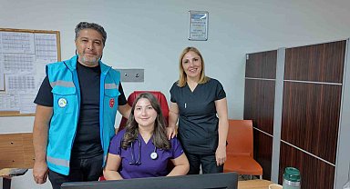 Gediz Devlet Hastanesinde görev yapan hemşire çiftin gururlu ve anlamlı günü