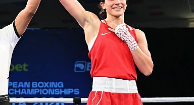Gizem Özer çeyrek finale yükseldi