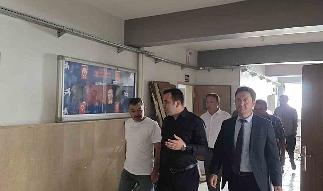 Gölbaşı Anadolu Lisesi'nde tadilat ve güçlendirme çalışmaları sürüyor