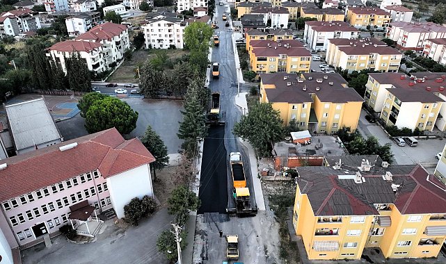 Gölcük'te 600 metrelik cadde yenilendi