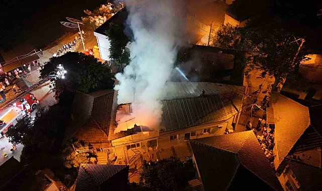 Gölyazı'da geceyi aydınlatan yangın
