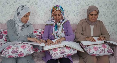 Görme engelli 3 kardeş azimle üniversiteyi kazandı