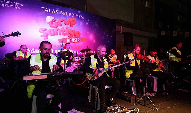 Grup Şantiye Melikgazi Kız Yurdunu coşturdu