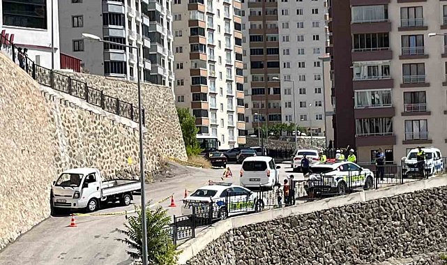 Gümüşhane'de direksiyon başında fenalaşan sürücü hayatını kaybetti