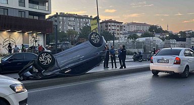 Güngören'de kaza yapan aracın takla attığı anlar kamerada